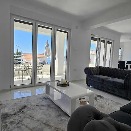 Apartment Korina Selce