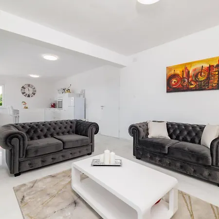 Apartment Korina Selce
