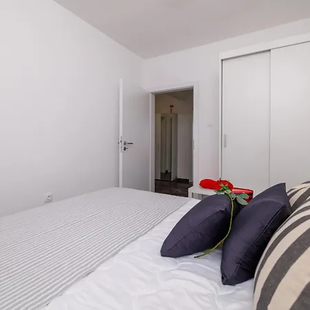 Apartment Korina Selce
